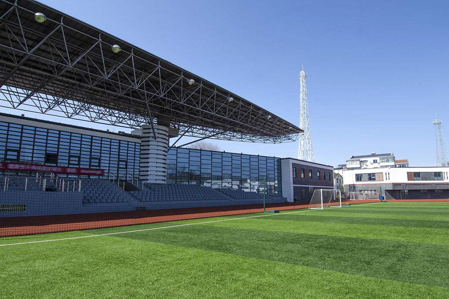 华蓥体育场看台网架工程